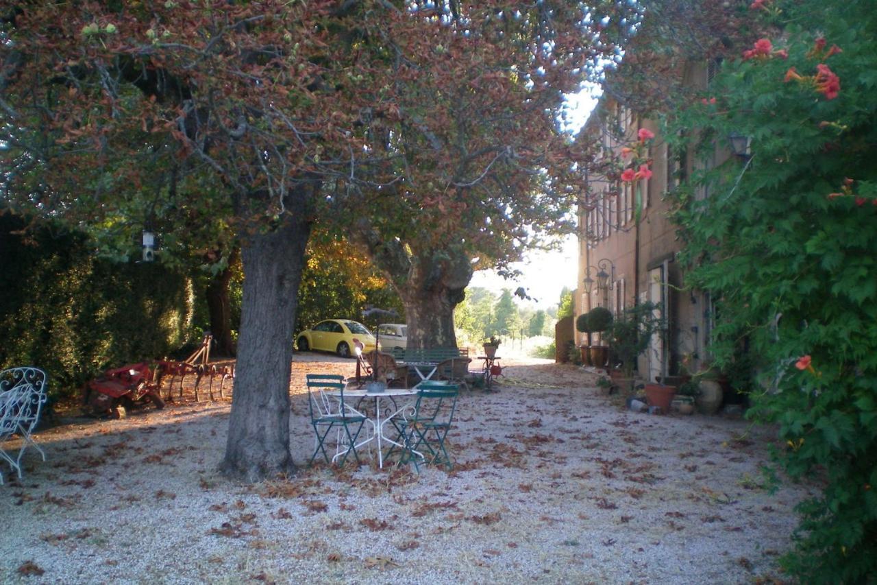 B&B Domaine Le Clos Du Pavillon Brignoles Zewnętrze zdjęcie